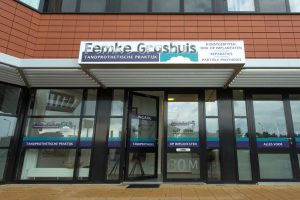 kunstgebit, tandtechnicus klikgebit, rebasen, tandtechnicus, kunstgebit reparatie
